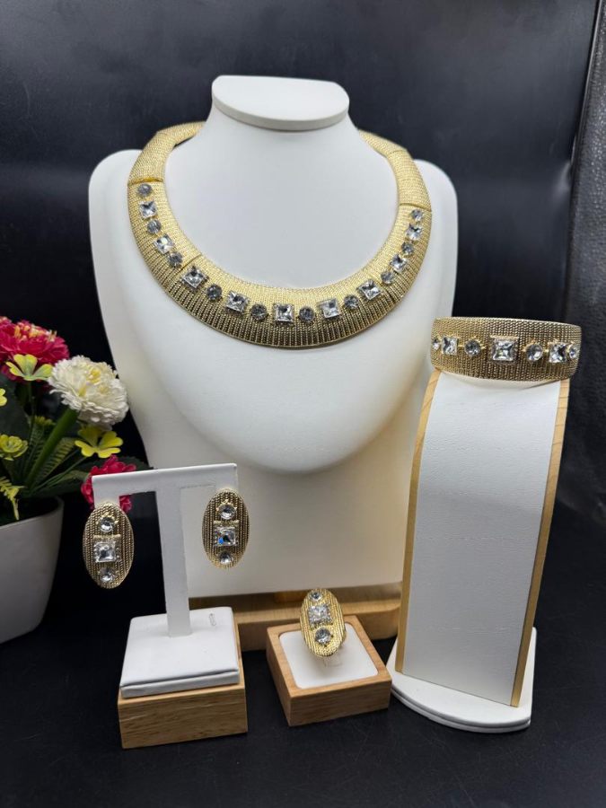 athens-gold-white-set