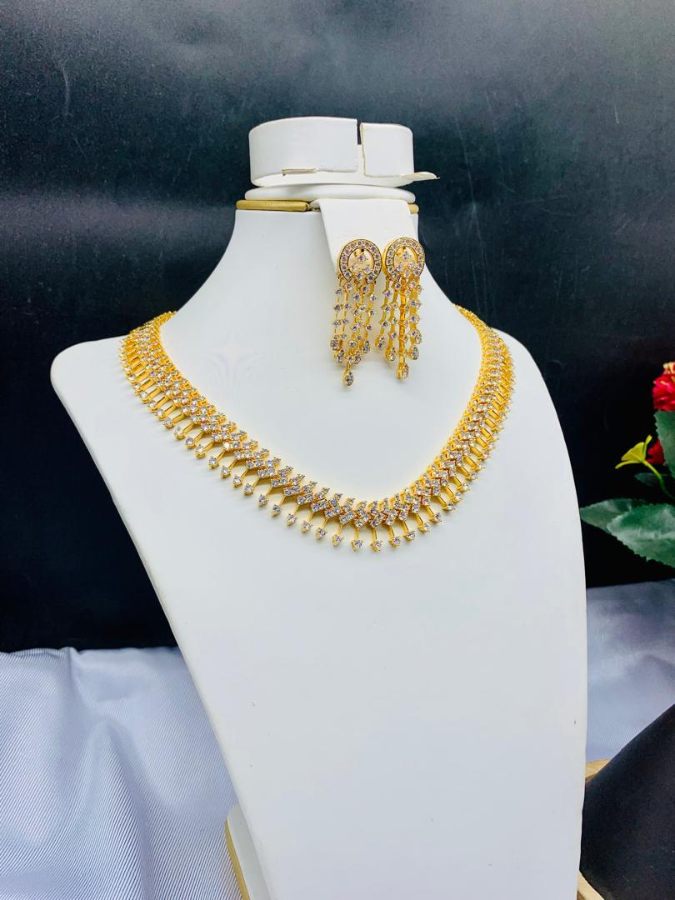 gold-swarovski-set