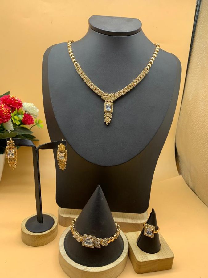 fine-stone-zirconian-set-fz001