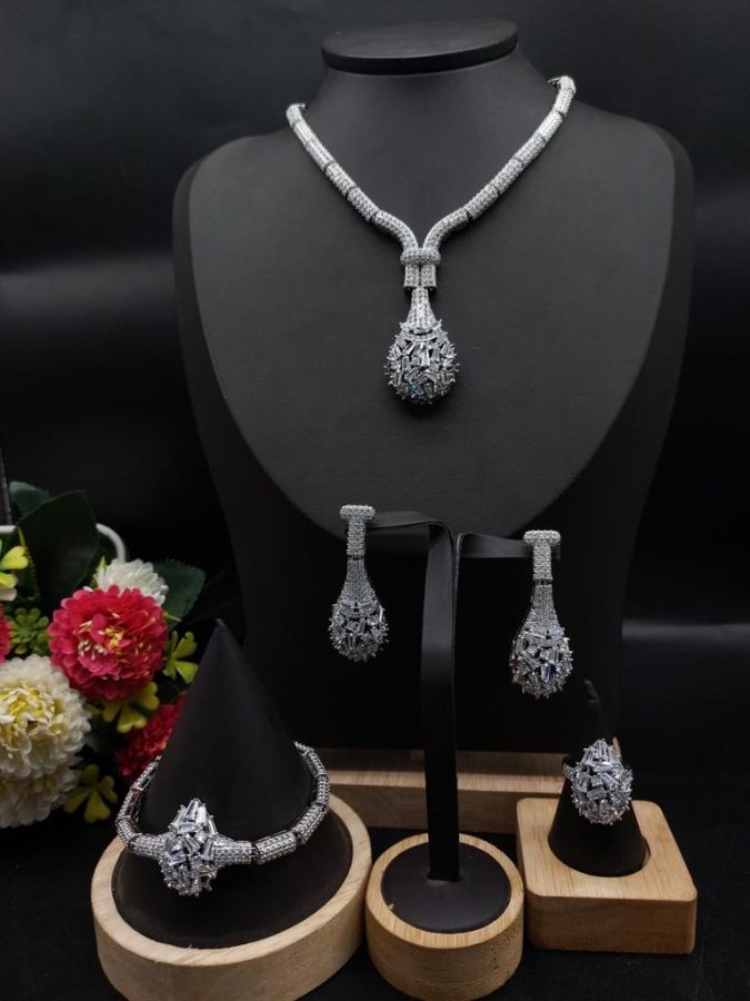 deluxe-zirconia-set-dz008