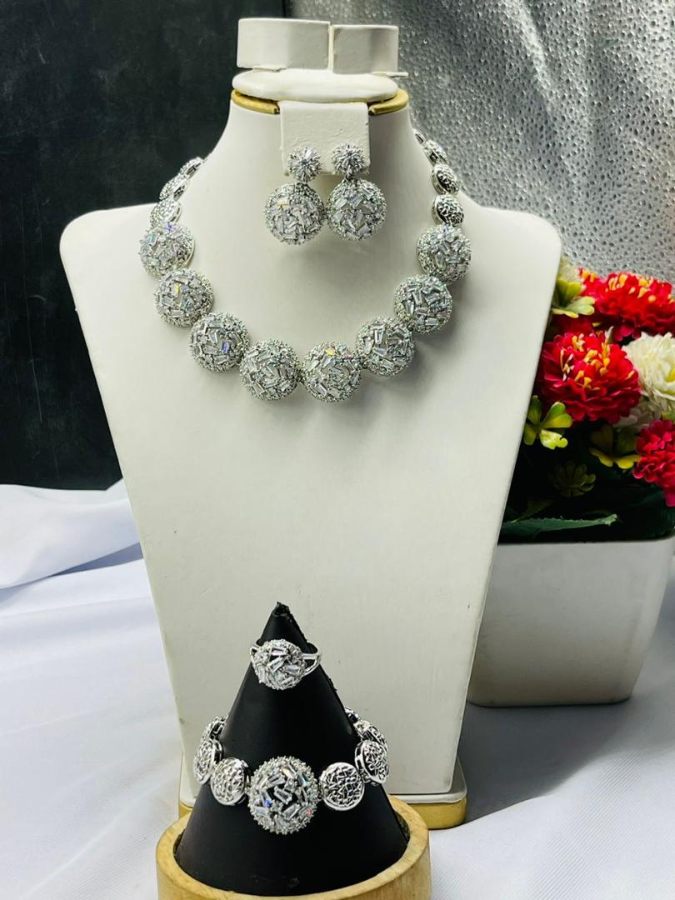 silver-zirconia-jewelry-sz14