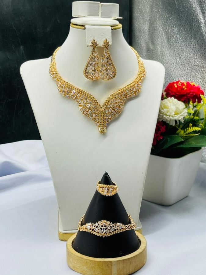 gold-zirconia-jewlery-set-gz002