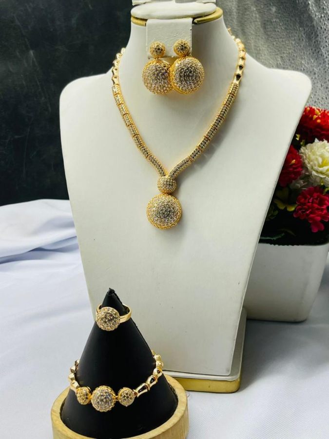 gold-zirconia-set-gz001
