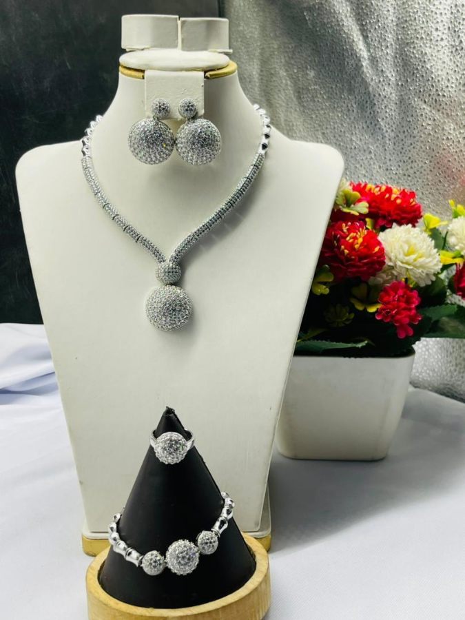 silver-zirconia-set-sz004